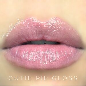 Lipsense Moisturizing Cutie Pie Lip Gloss NEW Pink Peach Coral Glossy Finish